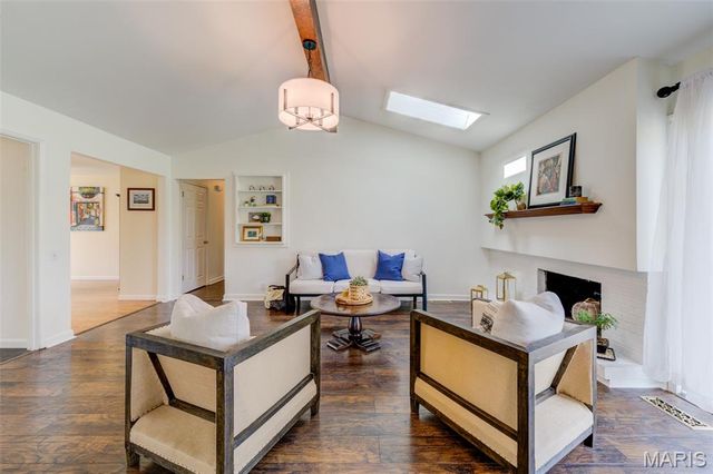 323 Chipley Circle, Ballwin, MO 63011