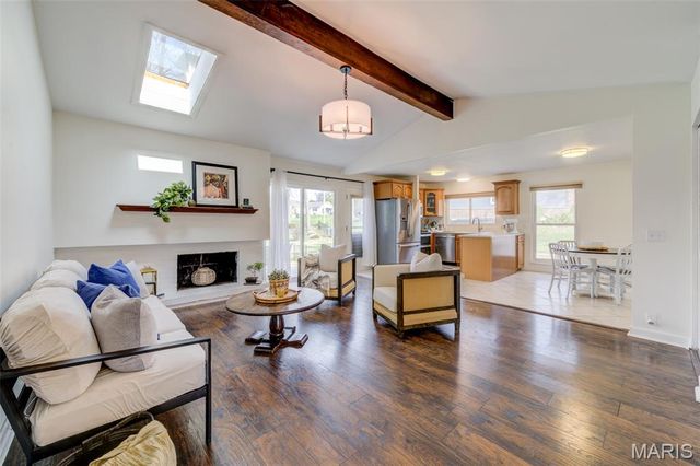 323 Chipley Circle, Ballwin, MO 63011