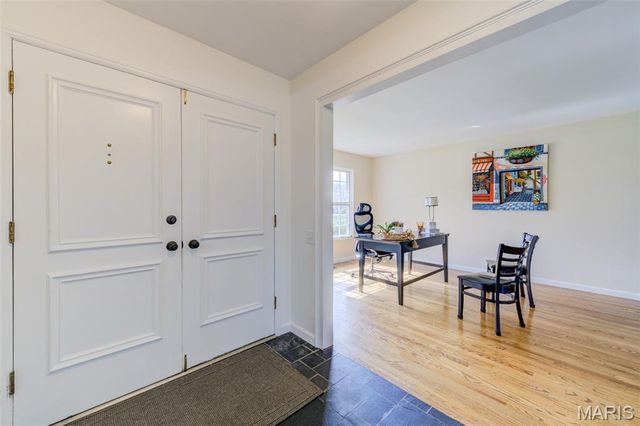 323 Chipley Circle, Ballwin, MO 63011