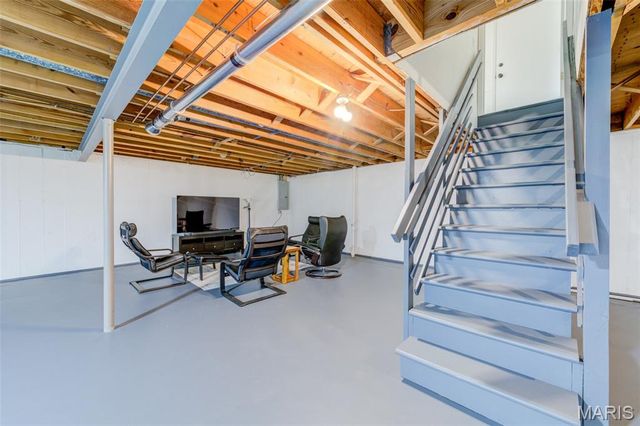 323 Chipley Circle, Ballwin, MO 63011