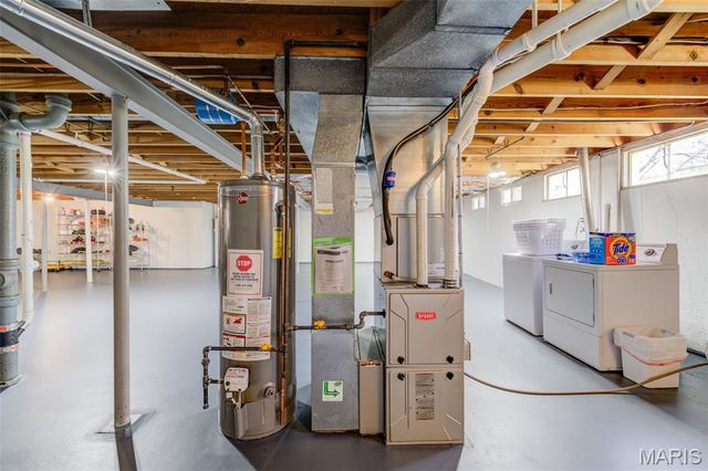 323 Chipley Circle, Ballwin, MO 63011