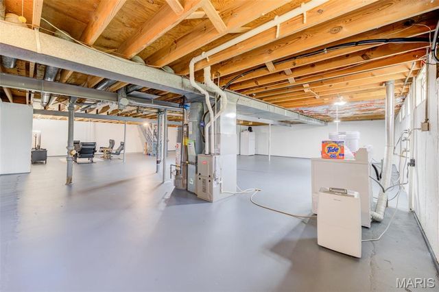 323 Chipley Circle, Ballwin, MO 63011