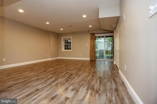 4 CASHELL CT, Nottingham, MD 21236