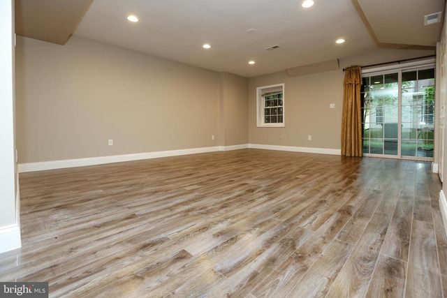 4 CASHELL CT, Nottingham, MD 21236
