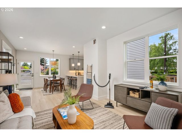 7305 N Willamette Blvd, Portland, OR 97203