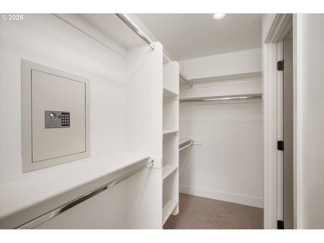 7305 N Willamette Blvd, Portland, OR 97203