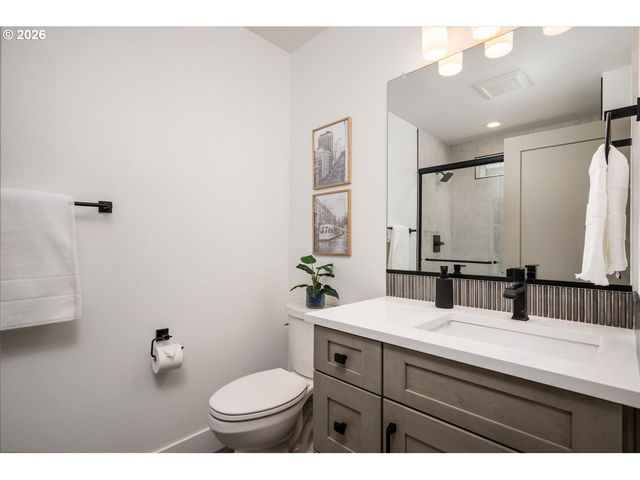 7305 N Willamette Blvd, Portland, OR 97203