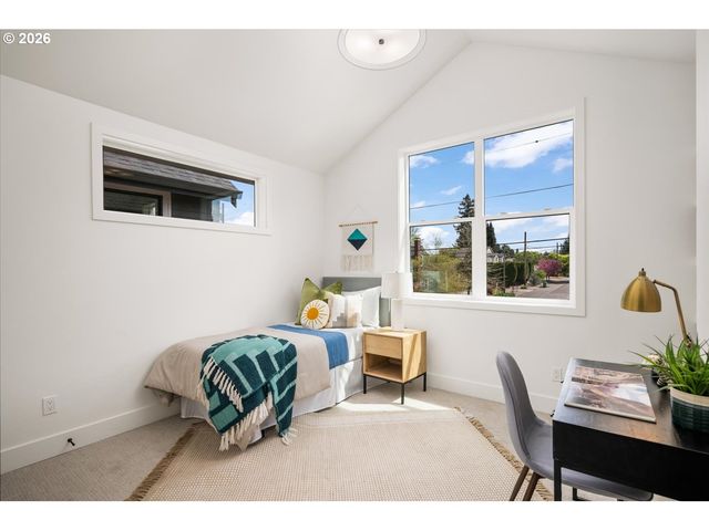 7305 N Willamette Blvd, Portland, OR 97203