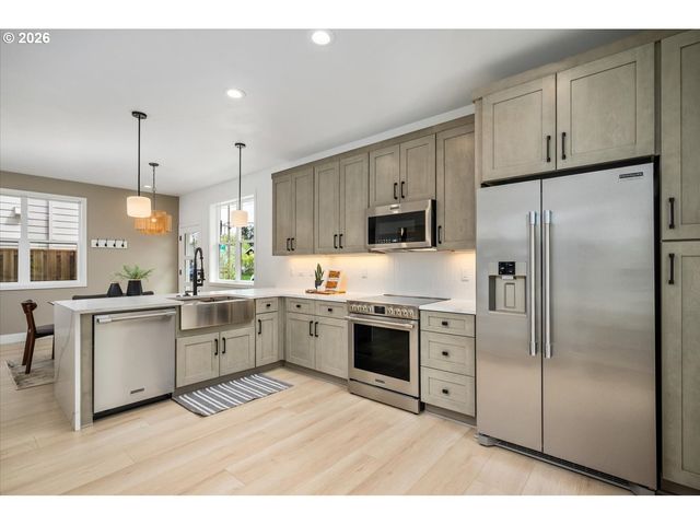 7305 N Willamette Blvd, Portland, OR 97203