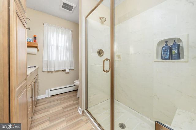 301 BEECH AVE, Woodbury Heights, NJ 08097