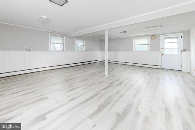 301 BEECH AVE, Woodbury Heights, NJ 08097
