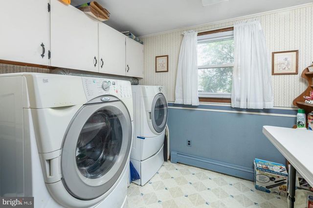 301 BEECH AVE, Woodbury Heights, NJ 08097
