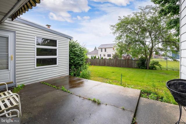 301 BEECH AVE, Woodbury Heights, NJ 08097