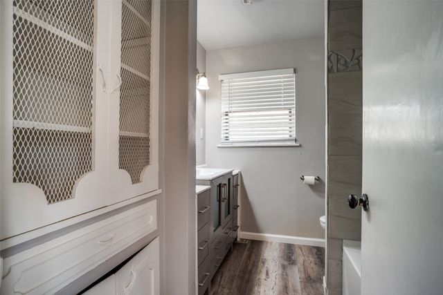 266 W Fulton Street, Van Alstyne, TX 75495