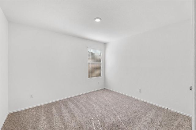 303 Chickasaw LN, Hutto, TX 78634