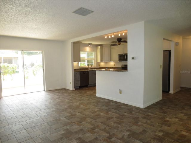 2820 LOMOND DRIVE, Palm Harbor, FL 34684