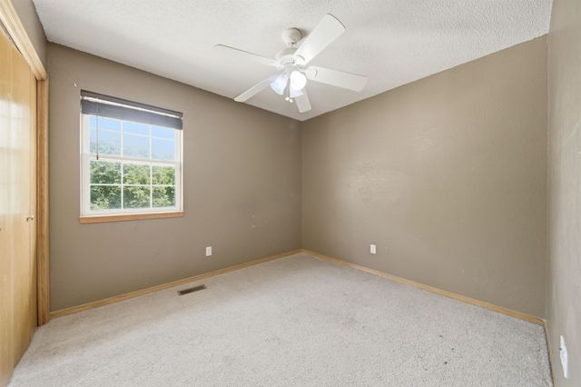 1942 S Chateau St, Wichita, KS 67207