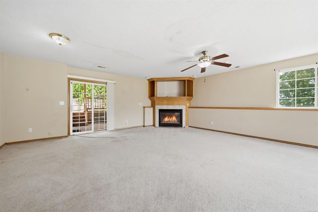 1942 S Chateau St, Wichita, KS 67207
