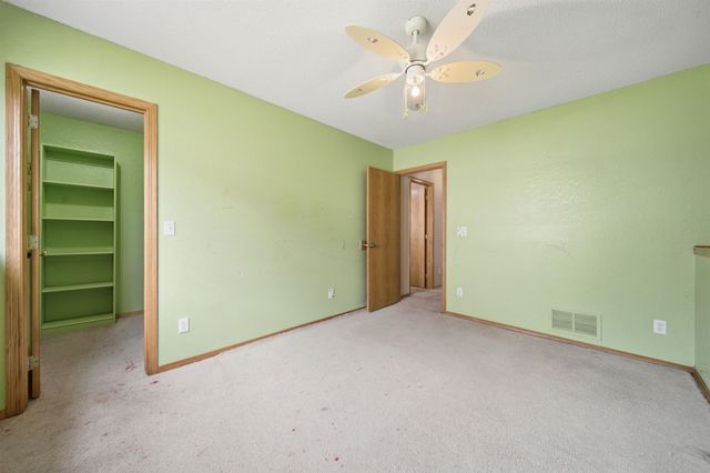 1942 S Chateau St, Wichita, KS 67207