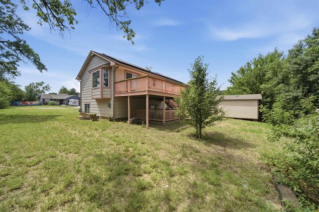 1942 S Chateau St, Wichita, KS 67207
