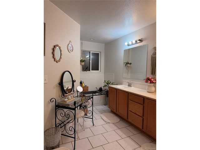 6144 Ivy St, Commerce City, CO 80022