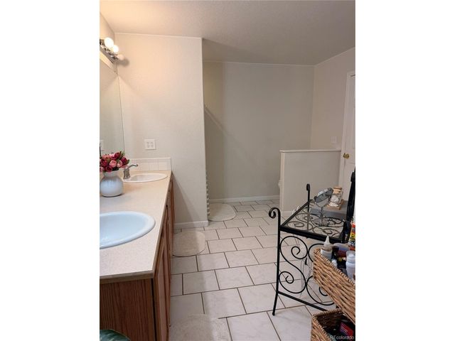 6144 Ivy St, Commerce City, CO 80022