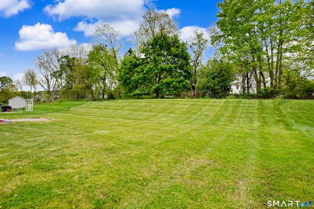 4 Poppy Lane, Wallingford, CT 06492