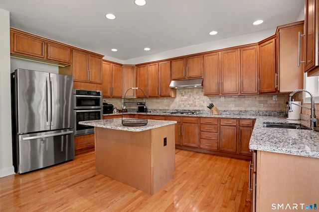 4 Poppy Lane, Wallingford, CT 06492