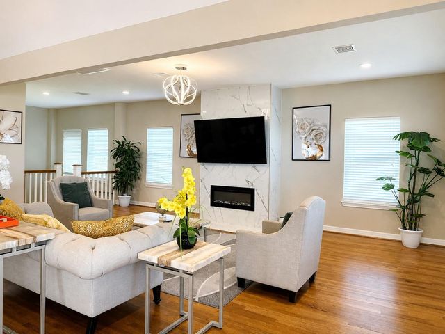 1813 Avenue A, Dickinson, TX 77539