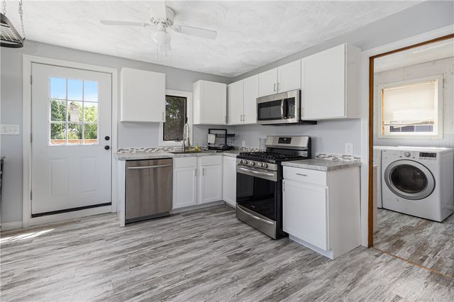 155 Stanton Avenue, East Providence, RI 02915