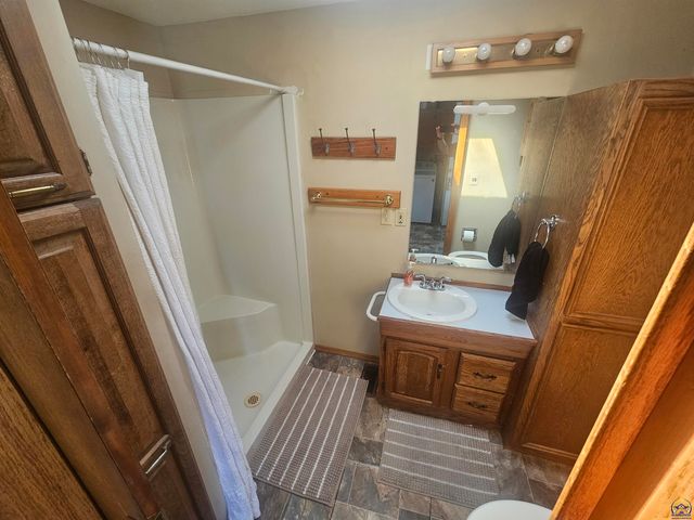 919 Union ST, Emporia, KS 66801