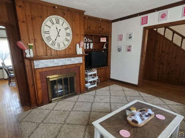 919 Union ST, Emporia, KS 66801