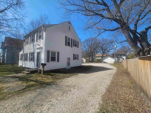 919 Union ST, Emporia, KS 66801