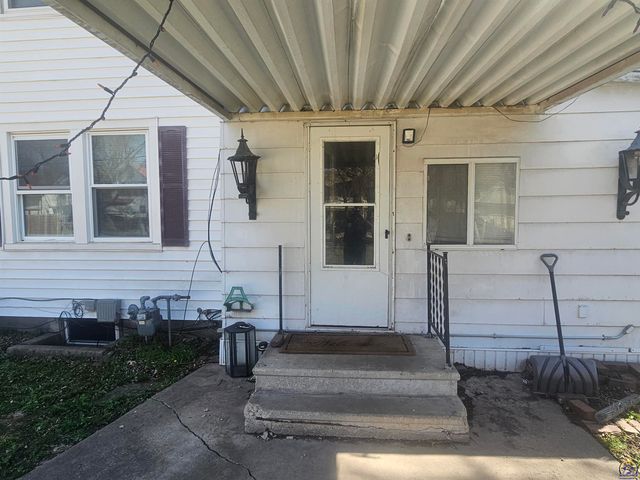 919 Union ST, Emporia, KS 66801