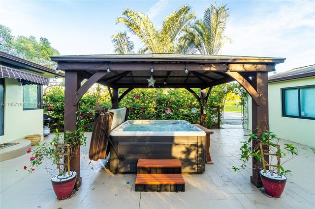 18200 SW 296th St, Homestead, FL 33030