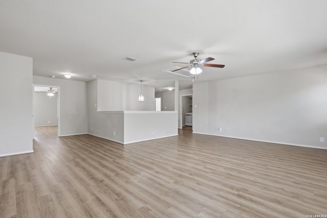 9003 Arabian King, Converse, TX 78109