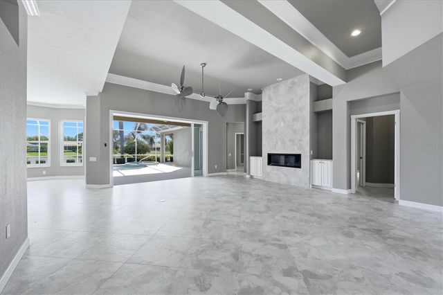 8160 COLLINGWOOD COURT, University Park, FL 34201