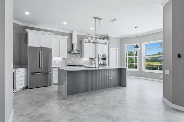 8160 COLLINGWOOD COURT, University Park, FL 34201