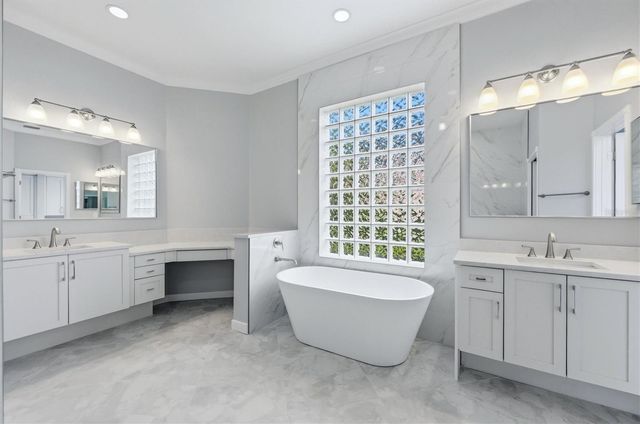 8160 COLLINGWOOD COURT, University Park, FL 34201
