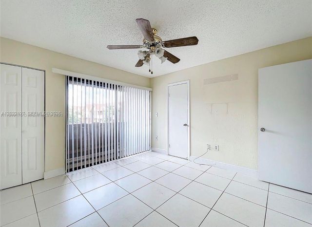 5350 W 26th Ave 118, Hialeah, FL 33016