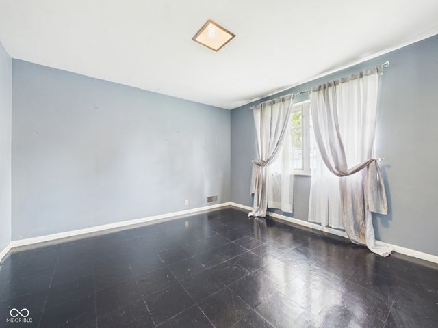 1527 Magnolia Drive, Anderson, IN 46011