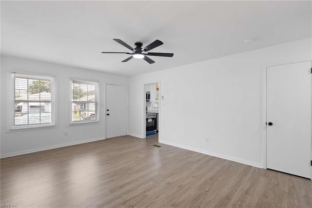 906 37th ST, Newport News, VA 23607
