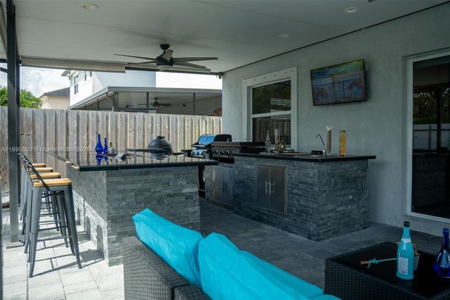 3174 SE 3rd Dr, Homestead, FL 33033