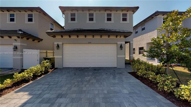 3174 SE 3rd Dr, Homestead, FL 33033