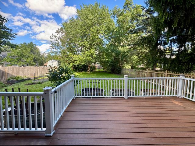 5710 Coronado Vista, Crystal Lake, IL 60014