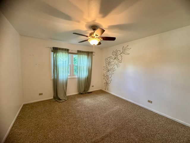 5710 Coronado Vista, Crystal Lake, IL 60014