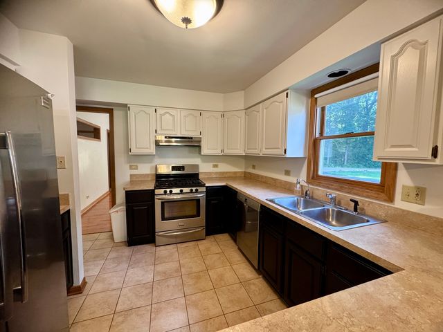 5710 Coronado Vista, Crystal Lake, IL 60014