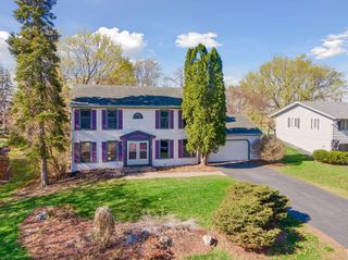 812 Oriole Lane, Chaska, MN 55318