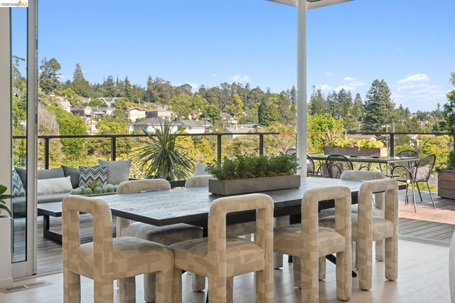 26 Ronada Ave, Piedmont, CA 94611