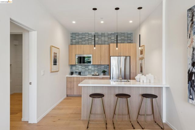 26 Ronada Ave, Piedmont, CA 94611